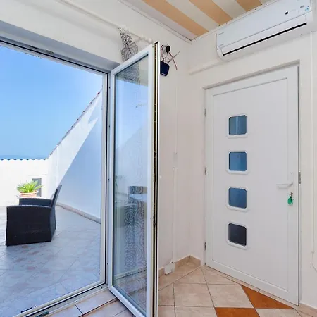 Albina Apartment