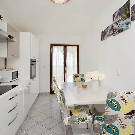 Albina Apartment