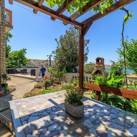 Albina Apartmán Lopar