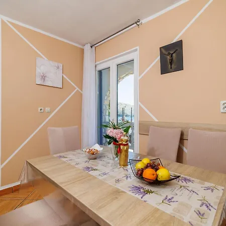 Apartmán Albina Lopar